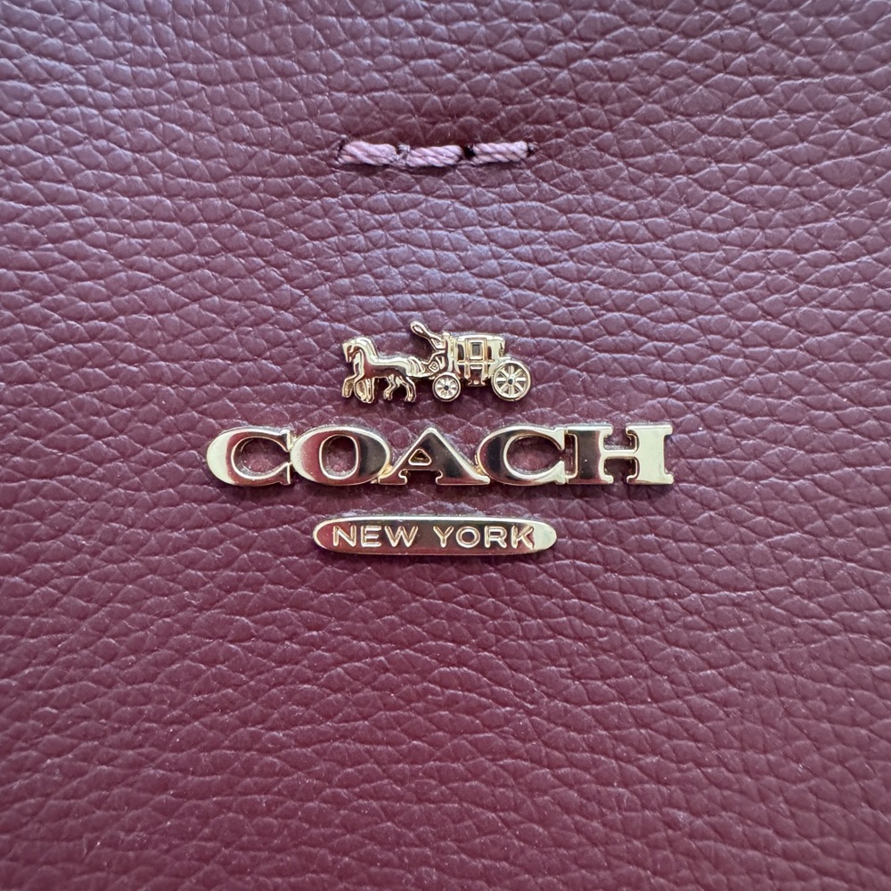 Coach bucket bag. - Picture 2 of 5